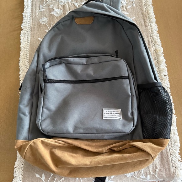 Pacific Gear Gray and Tan Men's Backpack - Picture 1 of 4